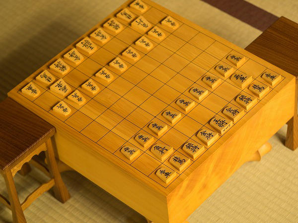 脚 クチナシ なぜ 盤 将棋 の