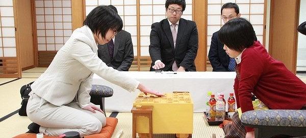 加藤桃子 Vs 里見香奈 2人の戦歴から見るリコー杯女流王座戦の展望 加藤女流二冠のコメントあり 将棋コラム 日本将棋連盟 加藤桃子 Vs 里見香奈 2人の戦歴から見るリコー杯女流王座戦の展望 加藤女流二冠のコメントあり 将棋コラム 日本将棋連盟