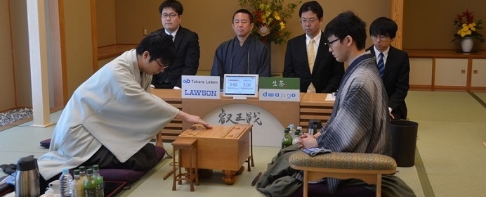 永瀬拓矢七段が高見泰地叡王に４連勝で初のタイトル獲得 第４期叡王戦七番勝負を振り返る 将棋コラム 日本将棋連盟