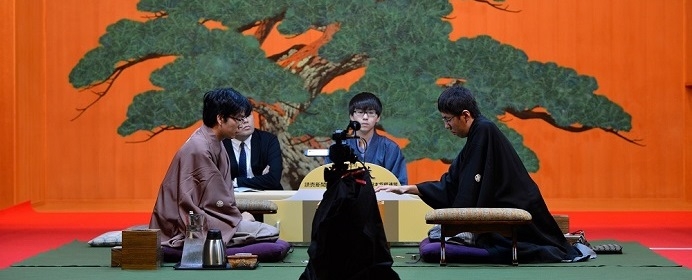 5度目の 竜王vs名人 の頂上対決が実現 広瀬竜王に豊島名人が挑戦する第32期竜王戦七番勝負の展望は 将棋コラム 日本将棋連盟 5度目の 竜王vs名人 の頂上対決が実現 広瀬竜王に豊島名人が挑戦する第32期竜王戦七番勝負の展望は 将棋コラム 日本将棋連盟