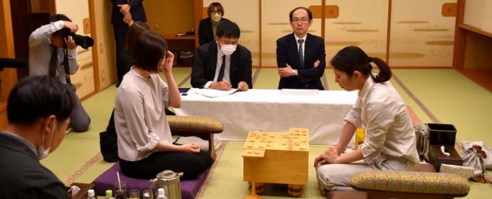 福間がダブル防衛　11月下旬の注目対局を格言で振り返る