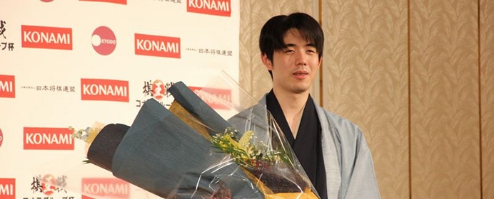 藤井がダブル逆転防衛　3月下旬の注目対局を格言で振り返る
