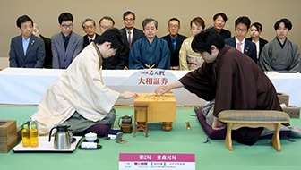 藤井名人が2連勝　4月下旬の注目対局を格言で振り返る