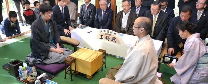 開幕戦を制したのは?渡辺王将VS広瀬八段、第69期大阪王将杯王将戦七番勝負第1局をダイジェストで振り返る
