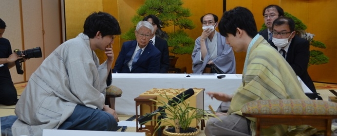 藤井、対抗形のねじり合い制す　～ヒューリック杯棋聖戦振り返り～
