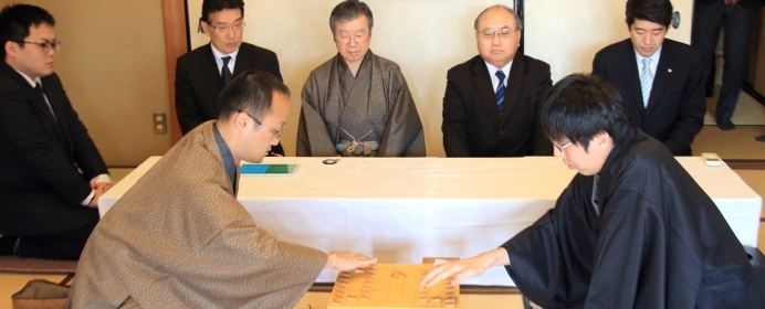 渡辺明棋王が広瀬章人竜王を退け７連覇、第44期棋王戦五番勝負を振り返る