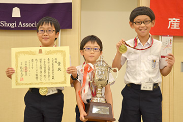 文部科学大臣杯第13回小・中学校将棋団体戦決勝戦_01