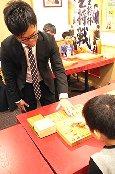 大阪王将presents 2019年夏休み将棋夢道場　プロ棋士イベント05