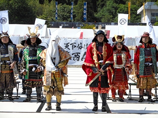 天下分け目の関ケ原　東西人間将棋_09