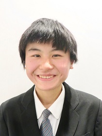 八木 日和