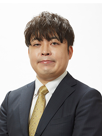村中 秀史