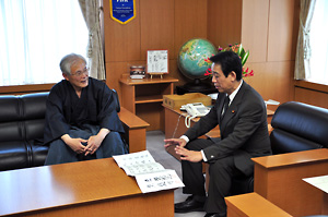 川端文部科学大臣と米長会長