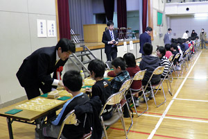 足立区小学校団体戦の模様02