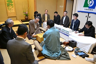 第43期棋王戦五番勝負第1局対局終了後の模様