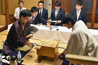 第88期棋聖戦第3局感想戦の模様