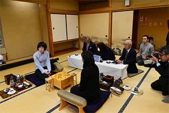 第25期大山名人杯倉敷藤花戦三番勝負第1局終局後の模様