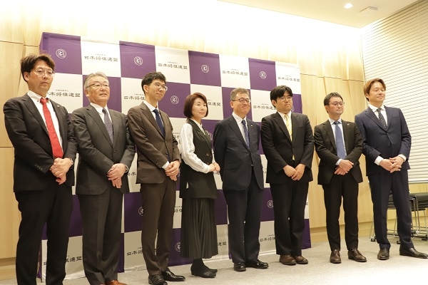 日本将棋連盟新役員一同