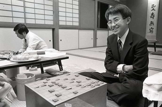 羽生の頭脳|弦巻勝のWeb将棋写真館|日本将棋連盟